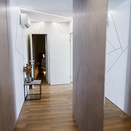 Vip Apartment- розумний дім * Lviv