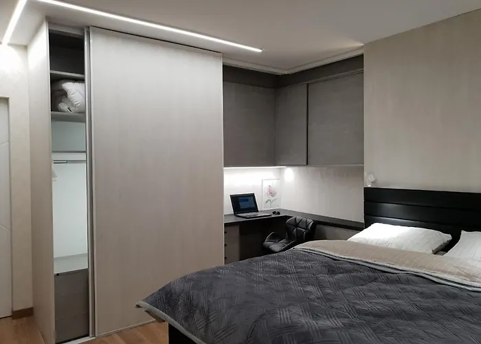 Vip Apartment- розумний дім Lwów